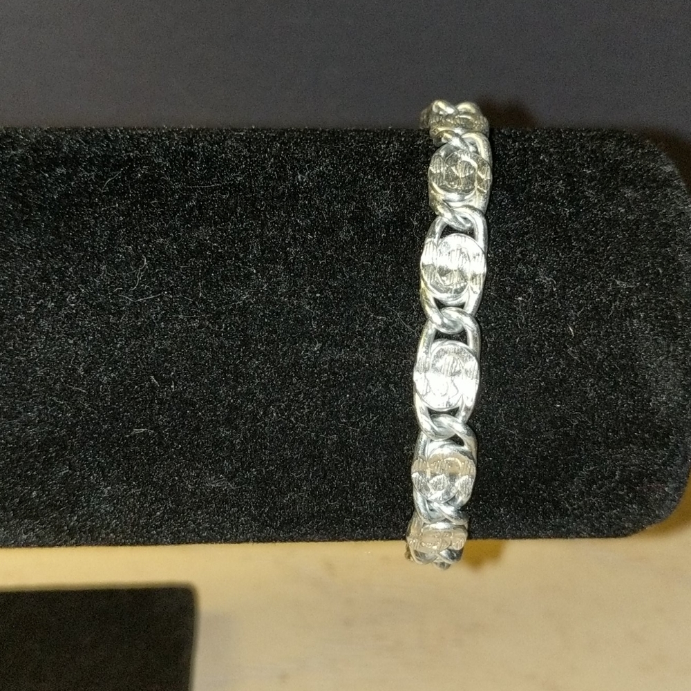 Flattened Chain Bracelet